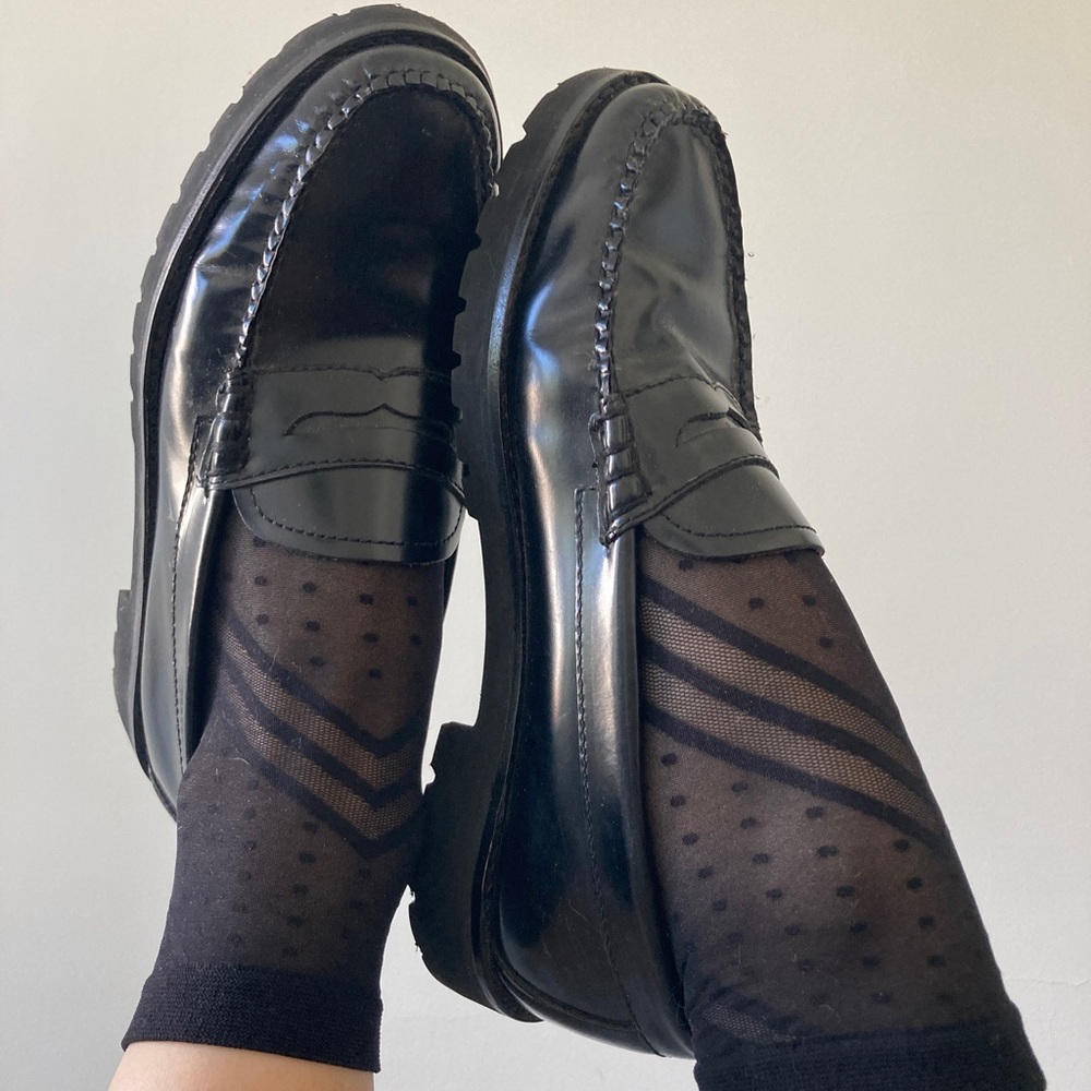 Black leather G.H. Bass Whitney lug loafers